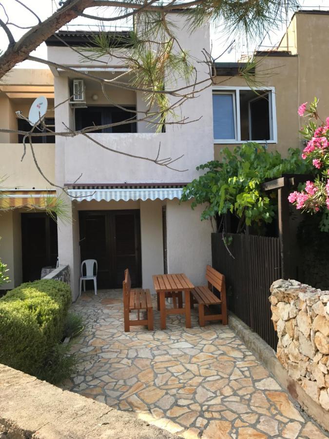 Jurisic Apartments Novalja Exterior foto